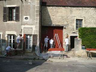 Peinture à l'ocre à Gemeaux en 2009